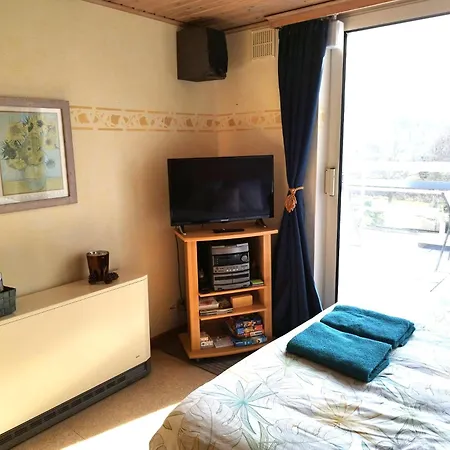3 Studios - 3 Ambiances - Tout Confort - Piscine Ouvert En Juillet Aout Han-sur-Lesse Room photo